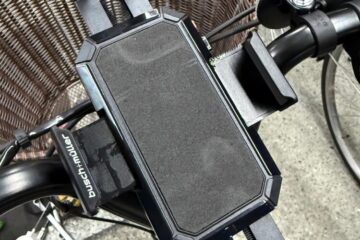 <span  コックピット アダプタースマホスタンド入荷しました。</span>